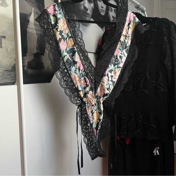 1980s v thong bodysuit lingerie - Picture 2 of 5